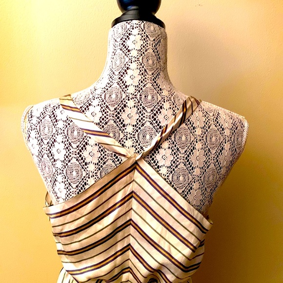 BCBG MaxAzria silk top - Picture 7 of 9